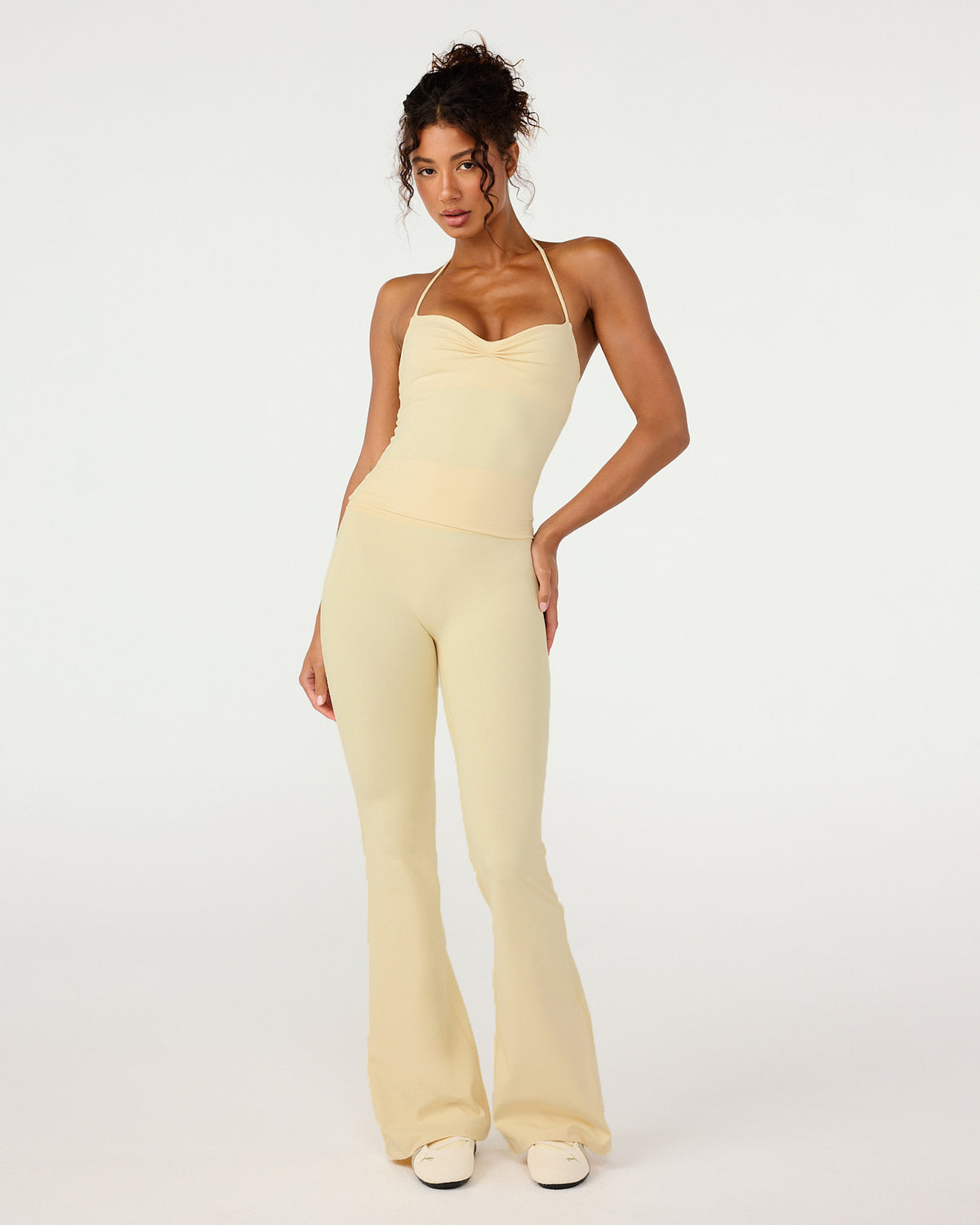 Form Invisible Scrunch Flare Leggings | Butter