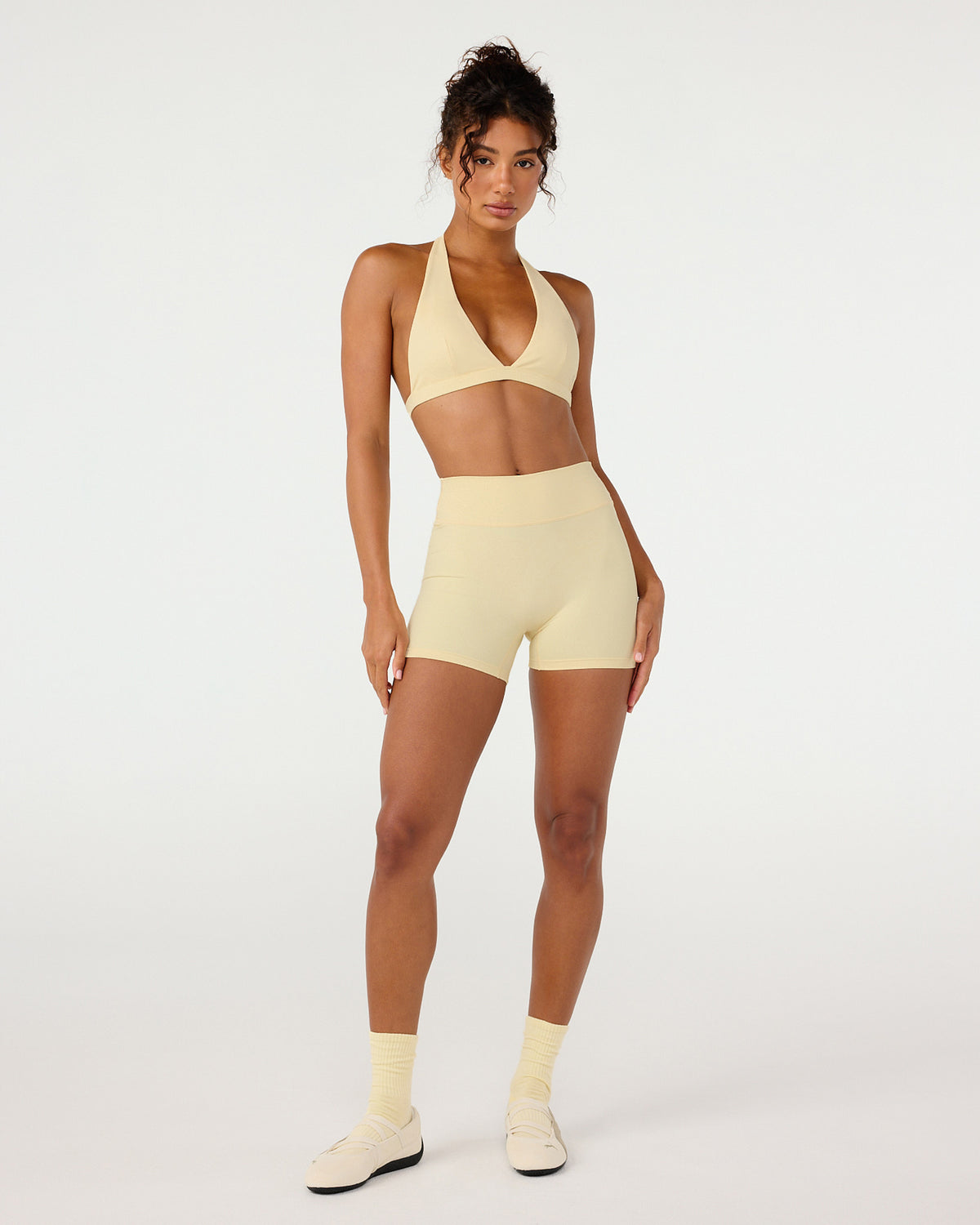 Form Invisible Scrunch Shorts 4" | Butter