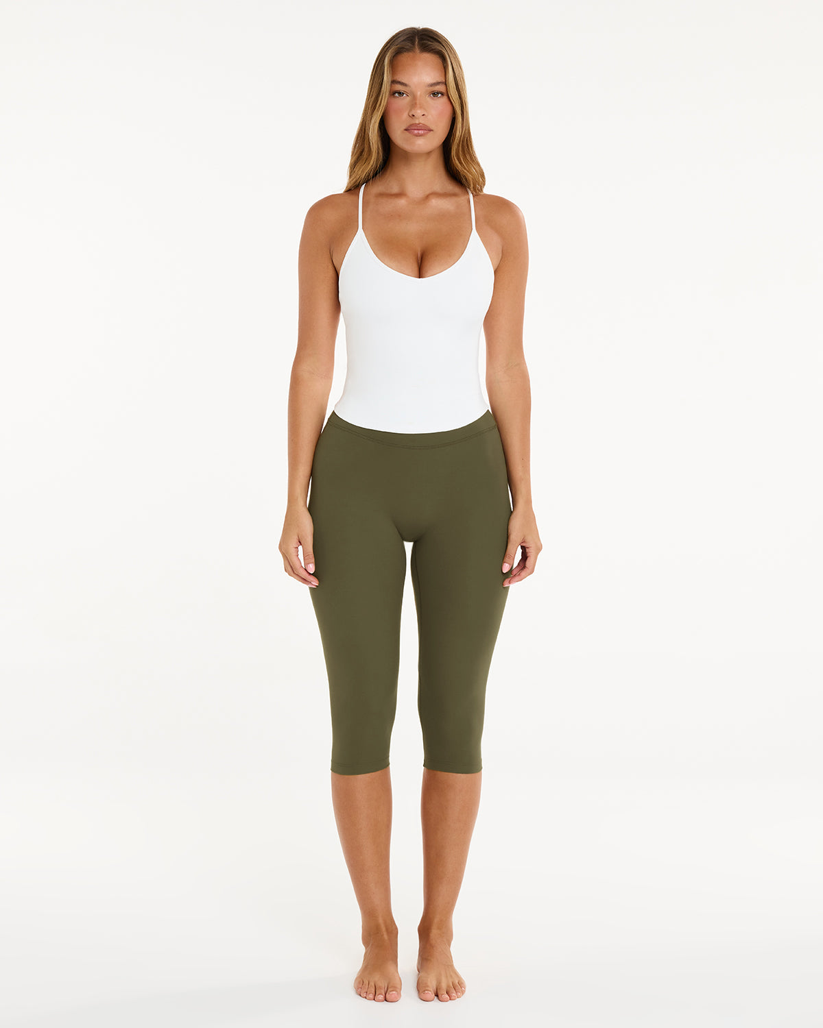 Form Invisible Scrunch Capri Leggings 16" | Deep Green