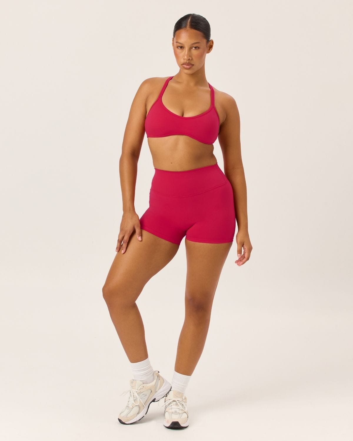 Serenity Invisible Scrunch Shorts 4" | Strawberry
