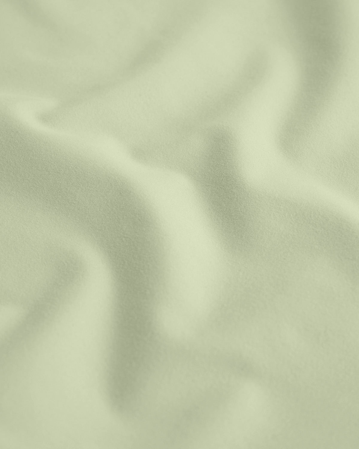 Form Invisible Scrunch Shorts 4" | Soft Matcha