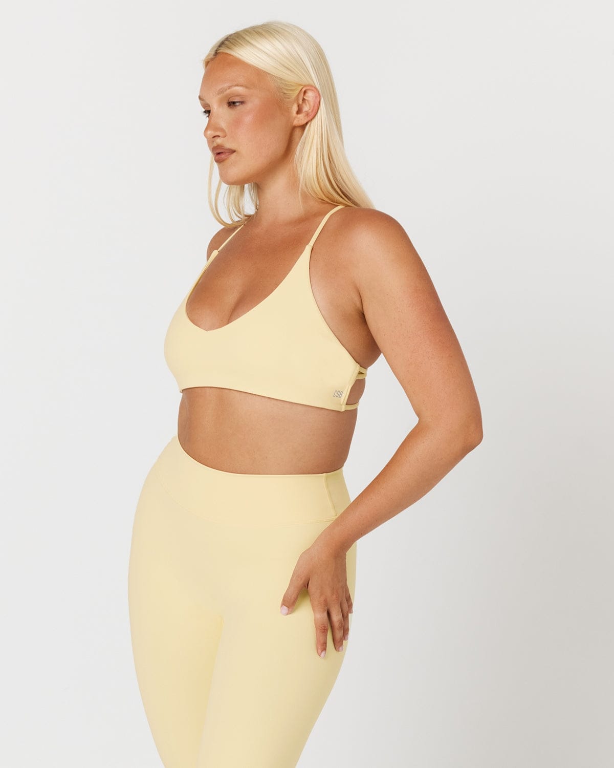 Form Hailey Crop | Butter