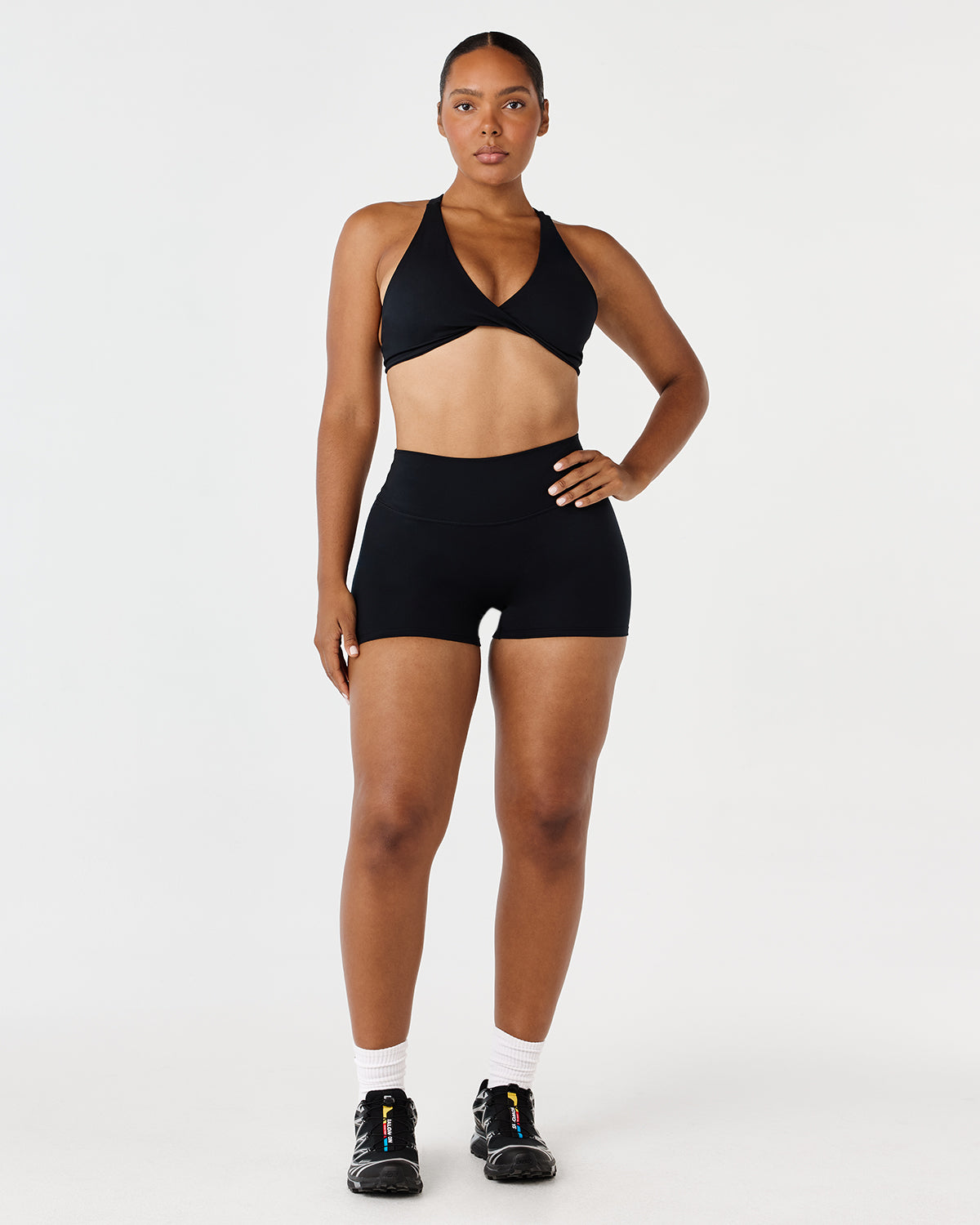 Serenity Scrunch Shorts 4" | Black