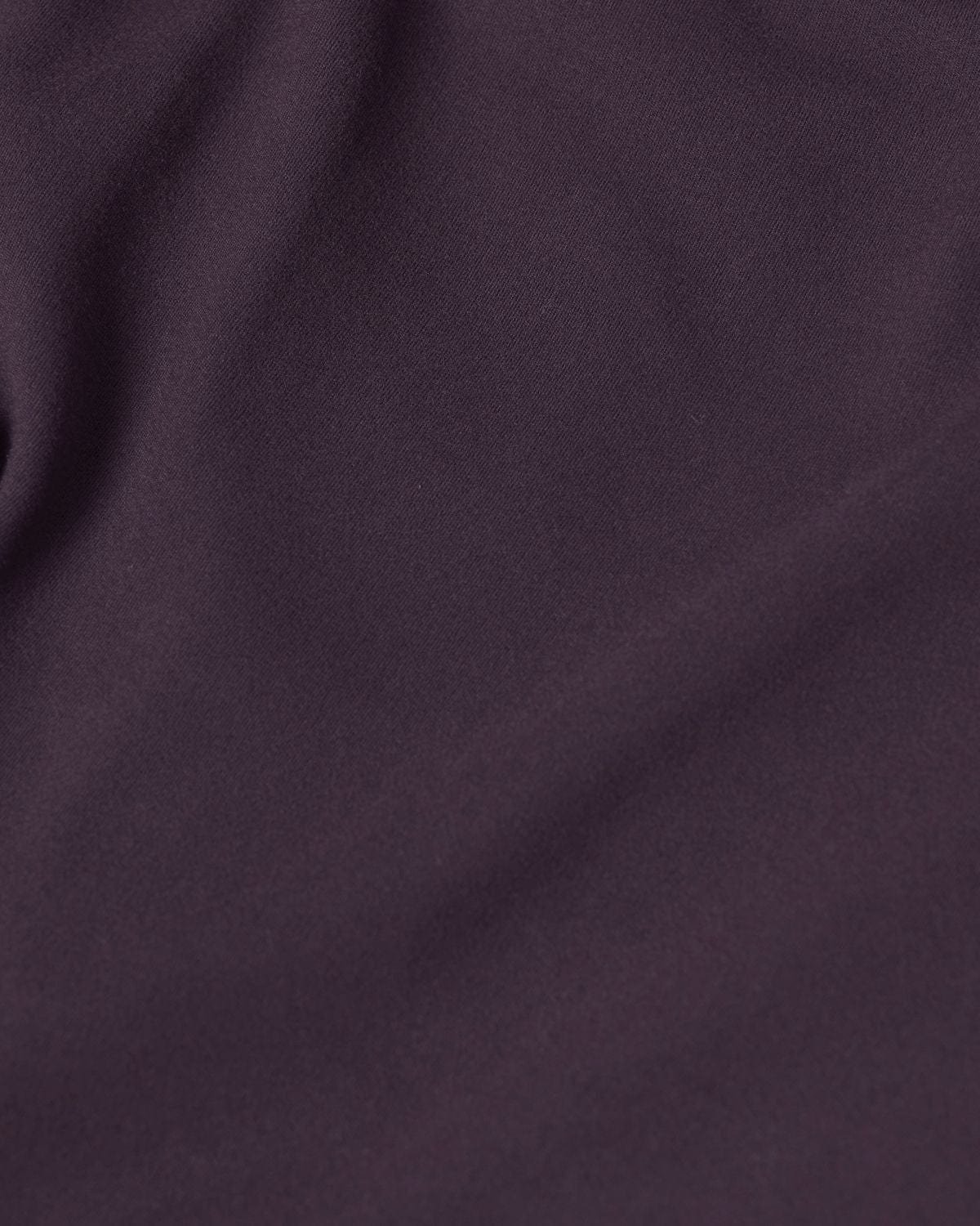 Serenity Invisible Scrunch Shorts 4" | Plum